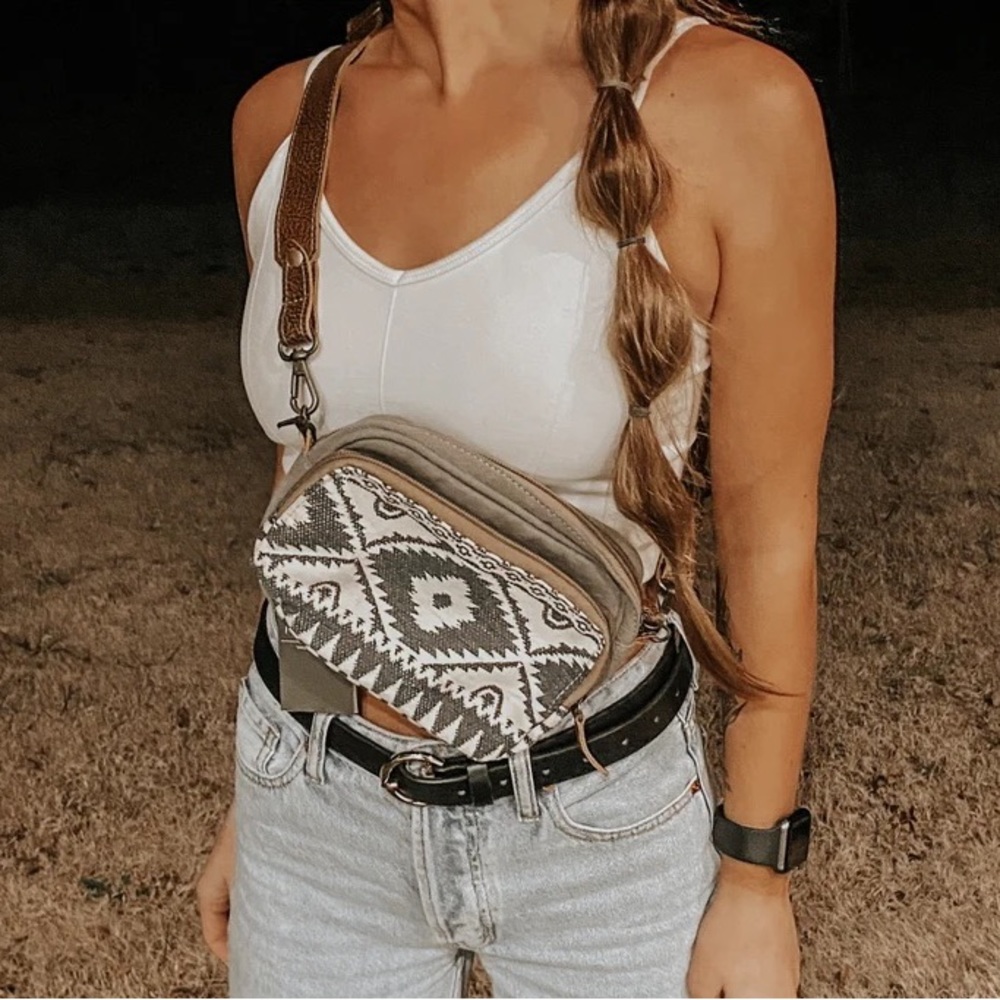 NWT Myra TEMPTATION SMALL CROSSBODY BAG Aztec Tribal Canvas Leather Pouch Purse